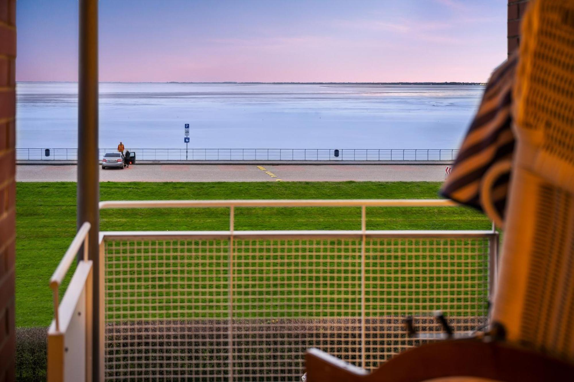 Strand-Apartment, Strandkorb, Meeresrauschen, Parkplatz วิลเฮล์มฮาเฟน ภายนอก รูปภาพ