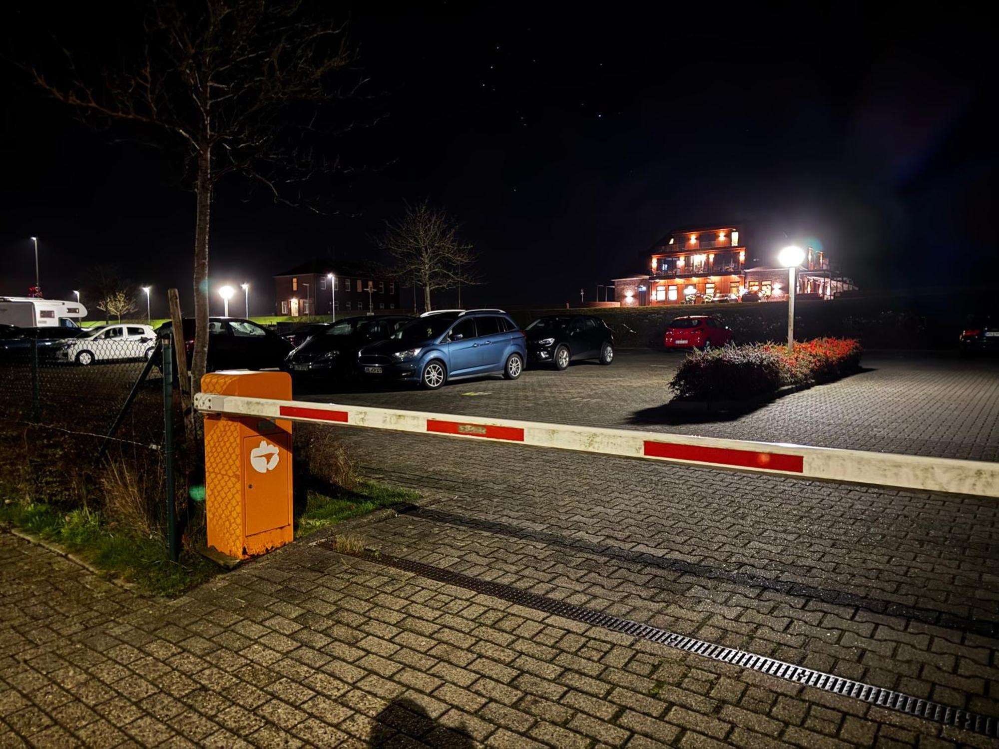 Strand-Apartment, Strandkorb, Meeresrauschen, Parkplatz วิลเฮล์มฮาเฟน ภายนอก รูปภาพ